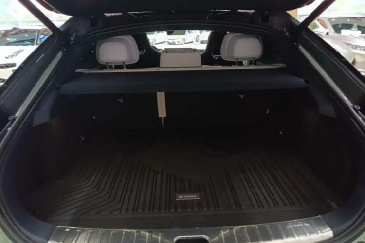 Used Zeekr 001 2026 95° All-Wheel-Drive Max Edition Trunk