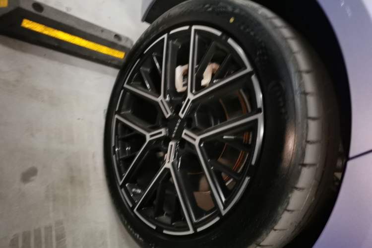 Used Zeekr 001 2026 95° All-Wheel-Drive Max Edition Exterior 5