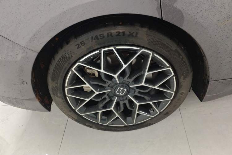 Used Zeekr 001 2026 Model 103° Four-Wheel Drive Ultra Version Exterior 5