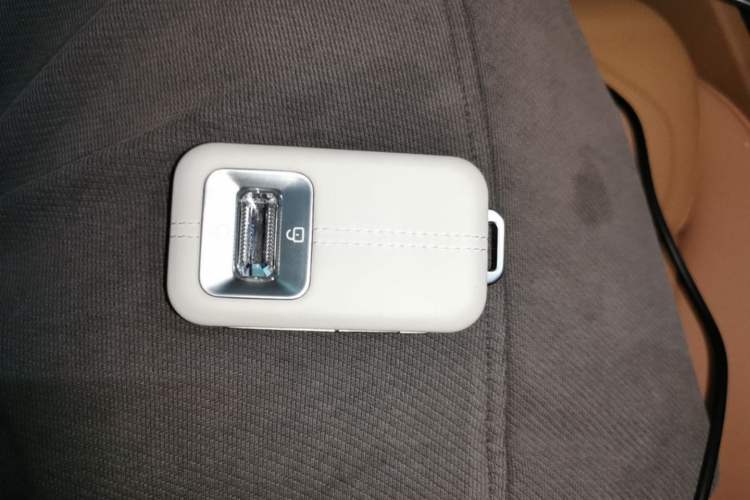 Used Zeekr 001 2026 95° All-Wheel-Drive Max Edition Interior 1