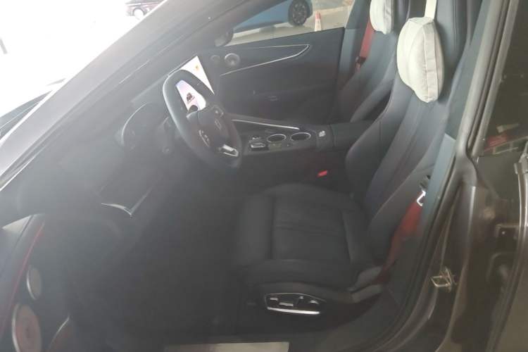 Used Zeekr 001 2026 95° All-Wheel-Drive Max Edition Left Front Seat