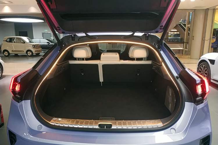 Used Zeekr 001 2026 Model 103° Rear-Drive Max Version Trunk