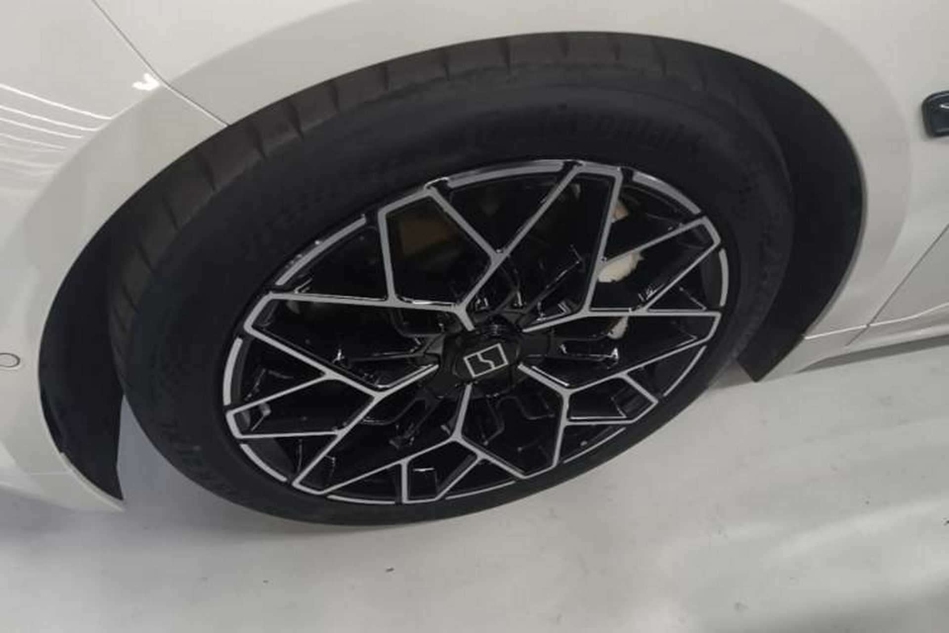 Used Zeekr 001 2026 Model 103° Four-Wheel Drive Ultra Version Exterior 4