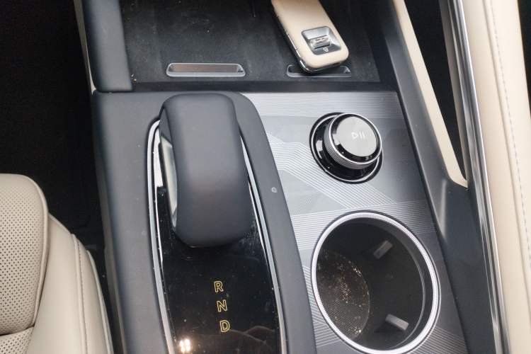 Used Zeekr 001 2026 95° All-Wheel-Drive Max Edition Gear Lever