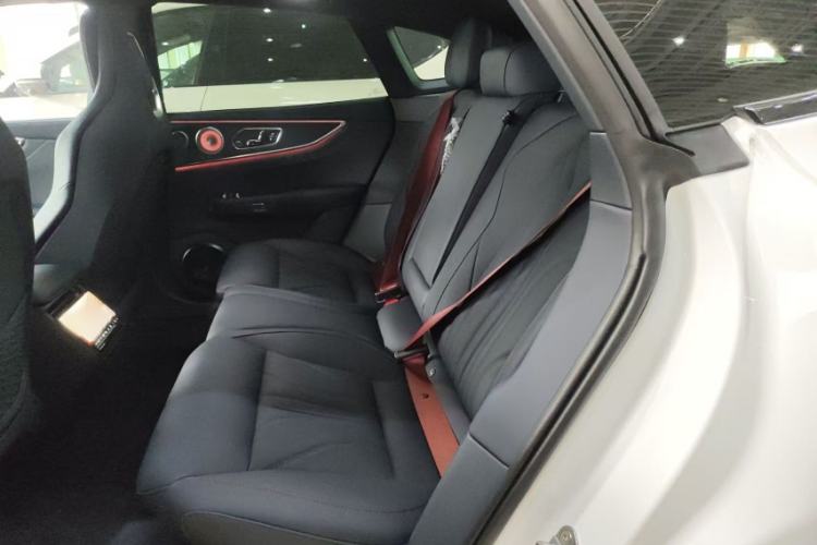 Used Zeekr 001 2026 Model 103° Rear-Drive Max Version Interior 12
