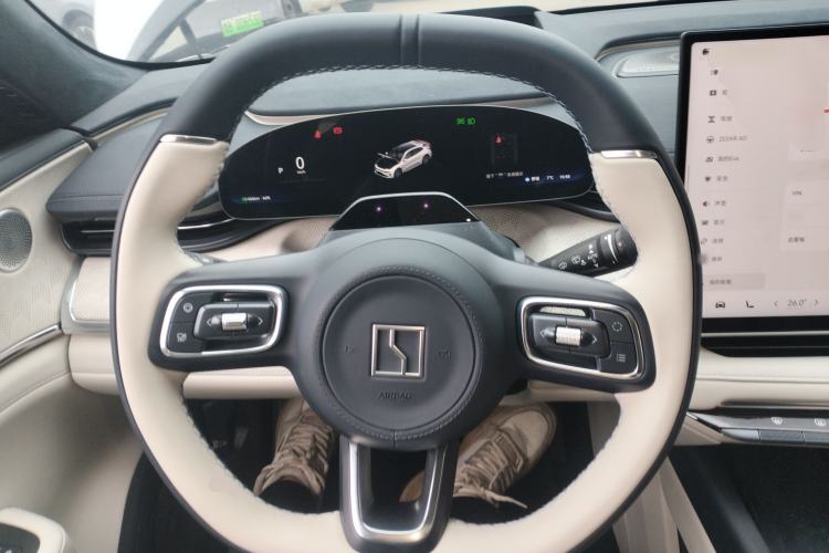 Used Zeekr 001 2026 95° All-Wheel-Drive Max Edition Steering Wheel