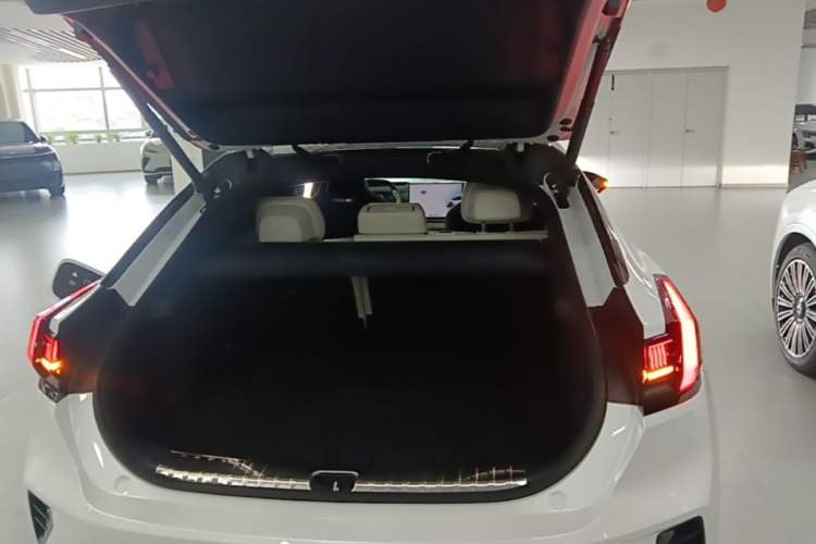 Used Zeekr 001 2026 Model 103° Four-Wheel Drive Ultra Version Trunk