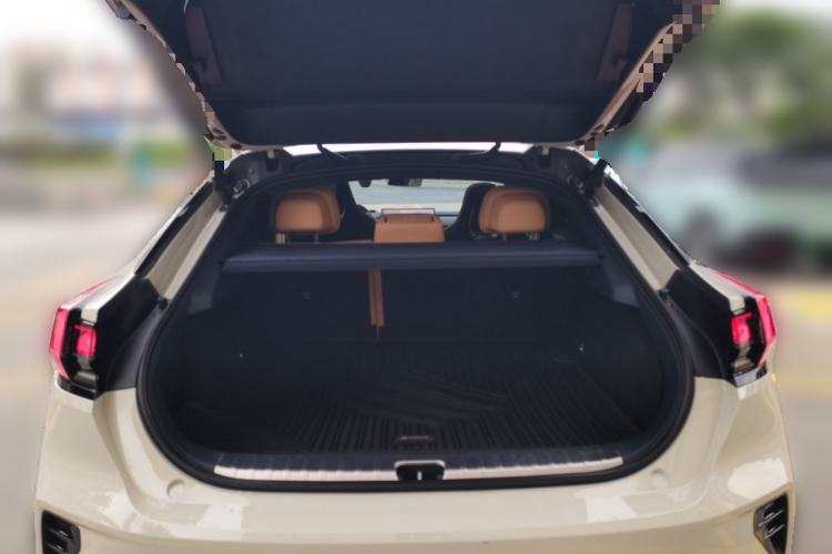 Used Zeekr 001 2026 95° All-Wheel-Drive Max Edition Trunk