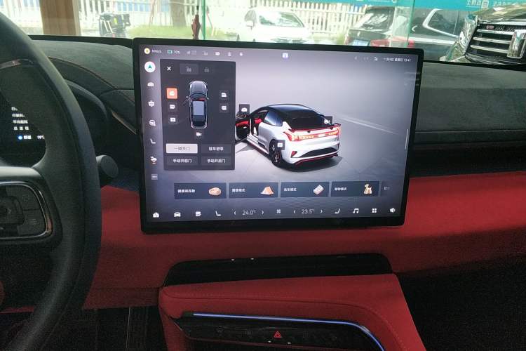 Used Zeekr 001FR 2023 FR Edition 100 kWh Audio And AC Panel