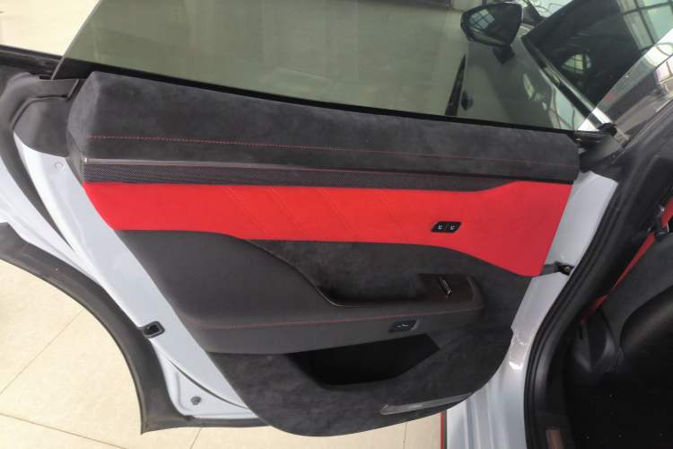 Used Zeekr 001FR 2023 FR Edition 100 kWh Interior 8