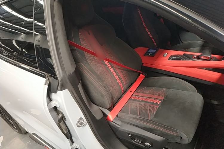 Used Zeekr 001FR 2023 FR Edition 100 kWh Right Front Seat
