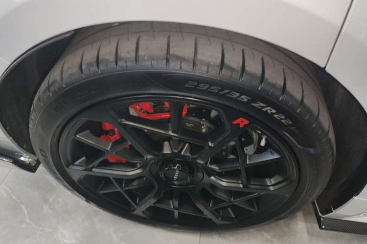 Used Zeekr 001FR 2023 FR Edition 100 kWh Right Rear Wheel Hub