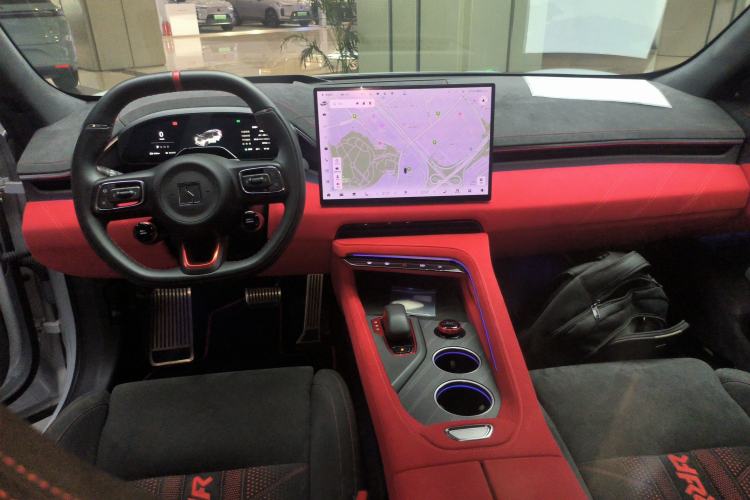 Used Zeekr 001FR 2023 FR Edition 100 kWh Center Console
