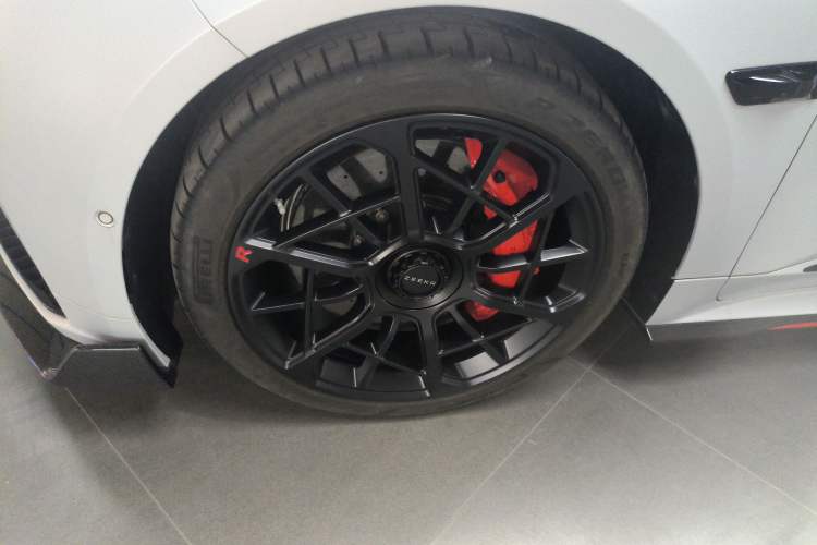 Used Zeekr 001FR 2023 FR Edition 100 kWh Left Front Wheel Hub