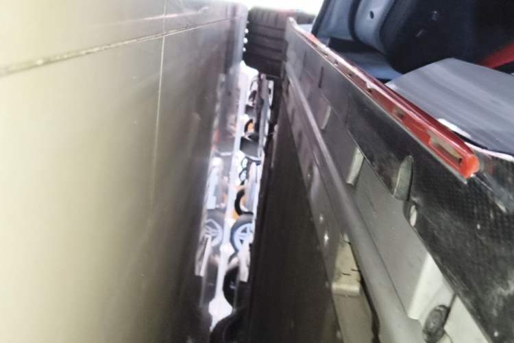 Used Zeekr 001FR 2023 FR Edition 100 kWh Left Side Sill
