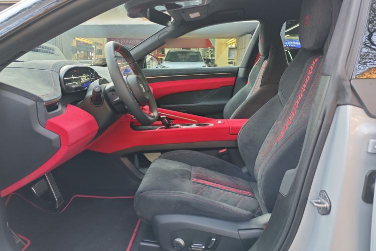 Used Zeekr 001FR 2023 FR Edition 100 kWh Interior 1