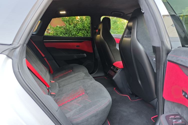 Used Zeekr 001FR 2023 FR Edition 100 kWh Interior 4
