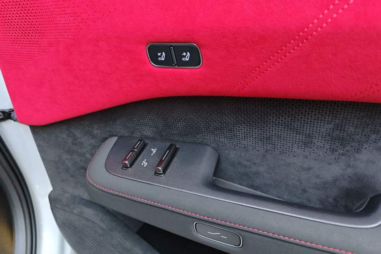 Used Zeekr 001FR 2023 FR Edition 100 kWh Interior 9