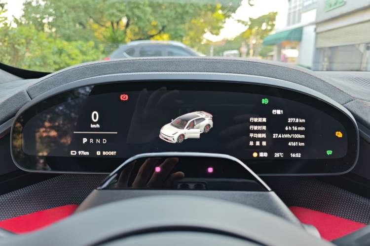 Used Zeekr 001FR 2023 FR Edition 100 kWh Odometer Close Up