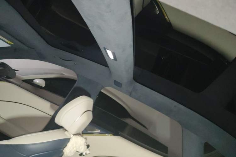 Used Zeekr 007 2025 Rear-Drive Intelligent Driving Version 75 kWh Headliner