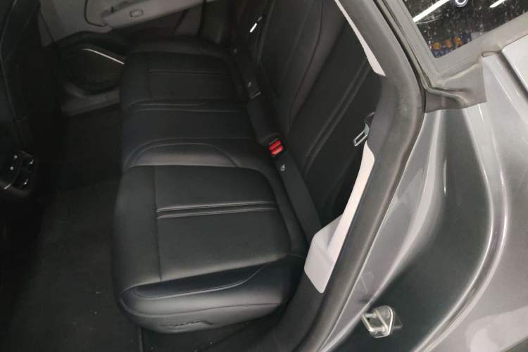 Used Zeekr 007 2024 Rear-Drive Intelligent Driving Version 75 kWh Left Rear Seat