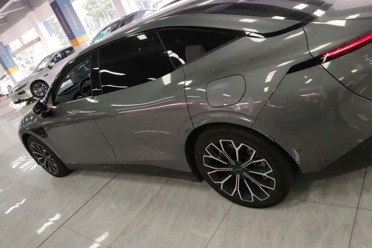 Used Zeekr 007 2024 Rear-Drive Intelligent Driving Version 75 kWh Left Side
