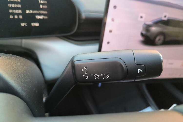 Used Zeekr 007 2025 Rear-Drive Intelligent Driving Version 75 kWh Gear Lever