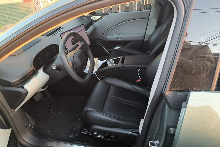 Used Zeekr 007 2025 Rear-Drive Intelligent Driving Version 75 kWh Left Front Seat