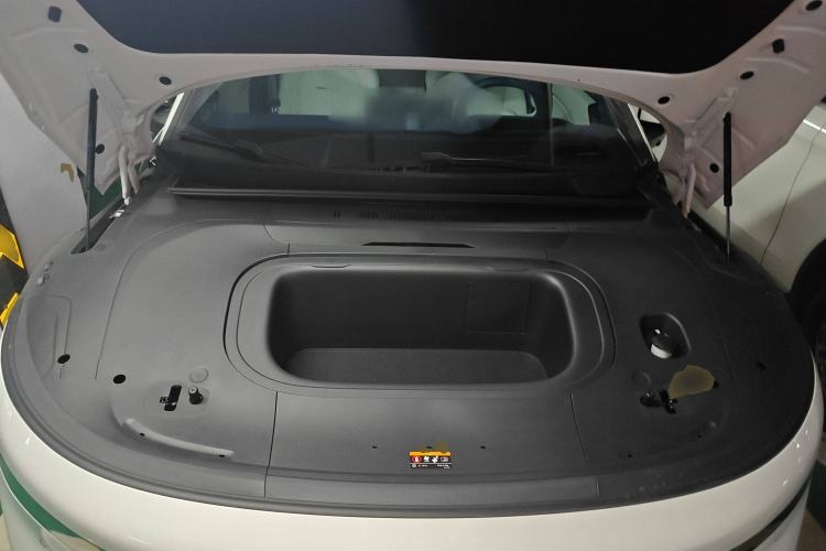 Used Zeekr 007 2024 Rear-Drive Enhanced Version 75 kWh Engine Bay