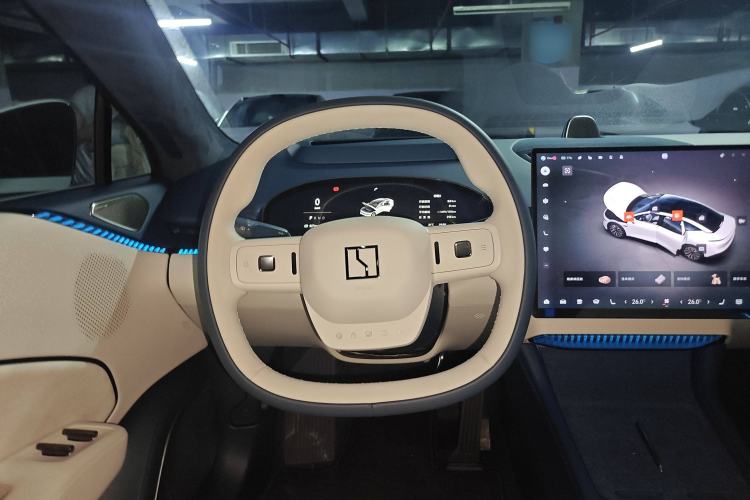 Used Zeekr 007 2024 Rear-Drive Enhanced Version 75 kWh Steering Wheel