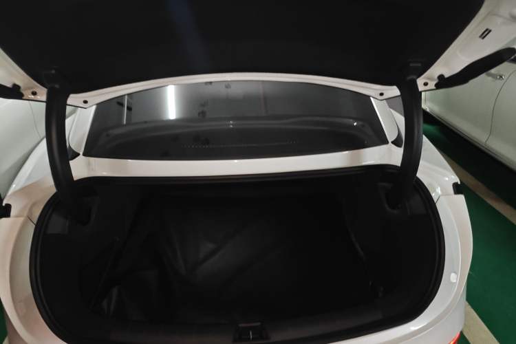 Used Zeekr 007 2024 Rear-Drive Enhanced Version 75 kWh Trunk