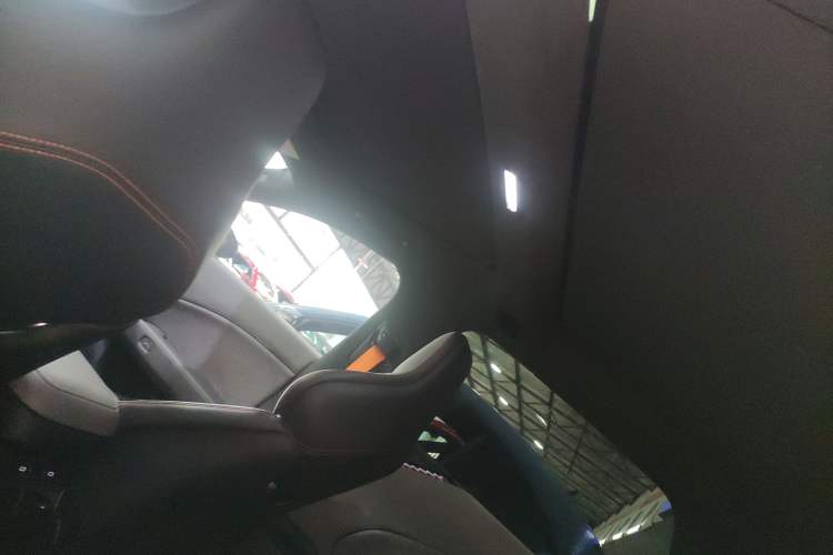 Used Zeekr 007 2024 Four-Wheel-Drive Performance Version 100 kWh Headliner