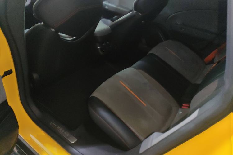 Used Zeekr 007 2024 Four-Wheel-Drive Performance Version 100 kWh Left Rear Seat