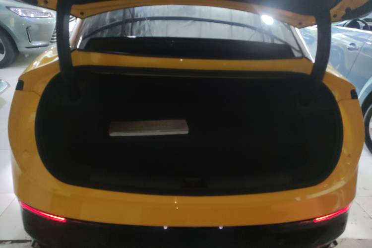 Used Zeekr 007 2024 Four-Wheel-Drive Performance Version 100 kWh Trunk