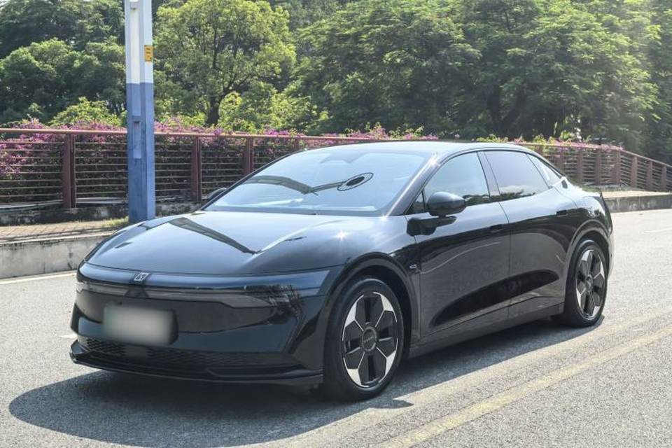 Zeekr 007 2024