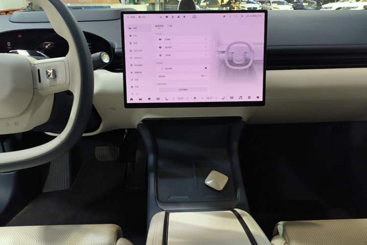 Used Zeekr 007 2024 Rear-Drive Intelligent Driving Version 100 kWh Audio And AC Panel