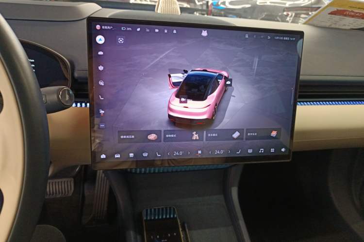 Used Zeekr 007 2024 Rear-Drive Intelligent Driving Version 75 kWh Audio And AC Panel