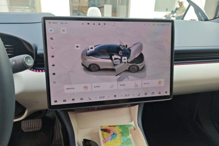 Used Zeekr 007 2024 Rear-Drive Intelligent Driving Version 75 kWh Audio And AC Panel