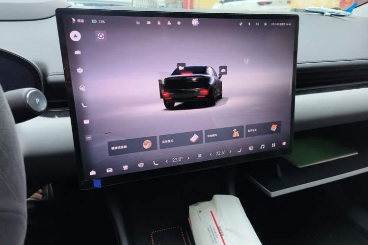 Used Zeekr 007 2024 Rear-Drive Enhanced Version 75 kWh Audio And AC Panel
