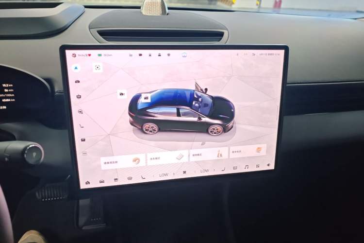 Used Zeekr 007 2024 Rear-Drive Enhanced Version 75 kWh Audio And AC Panel