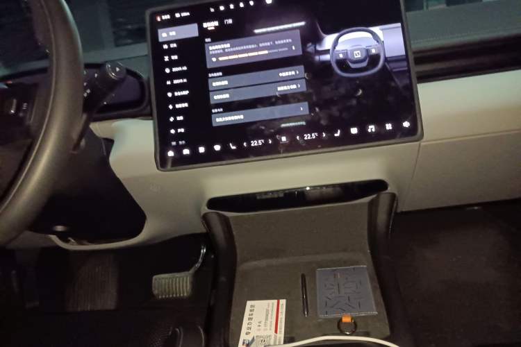 Used Zeekr 007 2024 Rear-Drive Intelligent Driving Version 75 kWh Audio And AC Panel