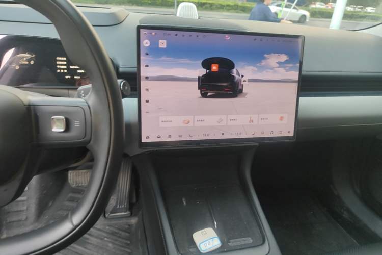 Used Zeekr 007 2024 Rear-Drive Enhanced Version 75 kWh Audio And AC Panel