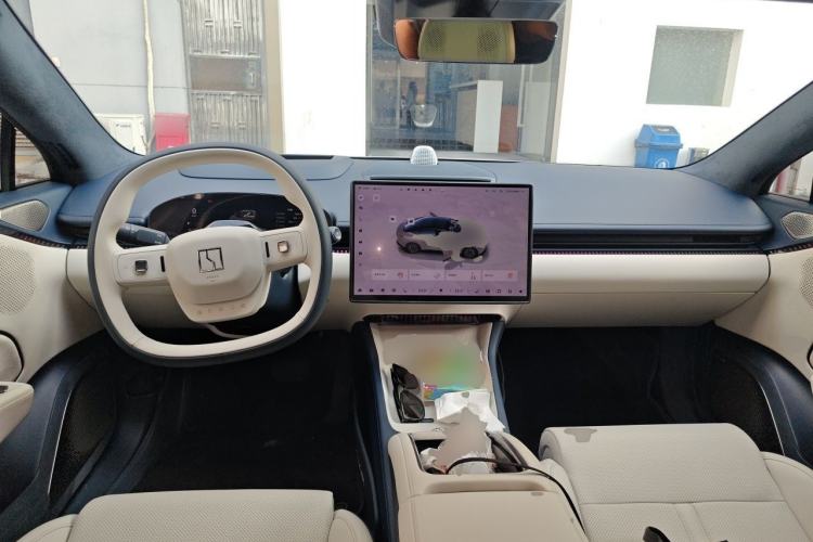 Used Zeekr 007 2024 Rear-Drive Intelligent Driving Version 75 kWh Center Console