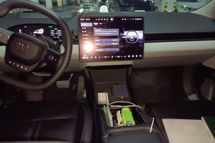 Used Zeekr 007 2024 Rear-Drive Intelligent Driving Version 75 kWh Center Console