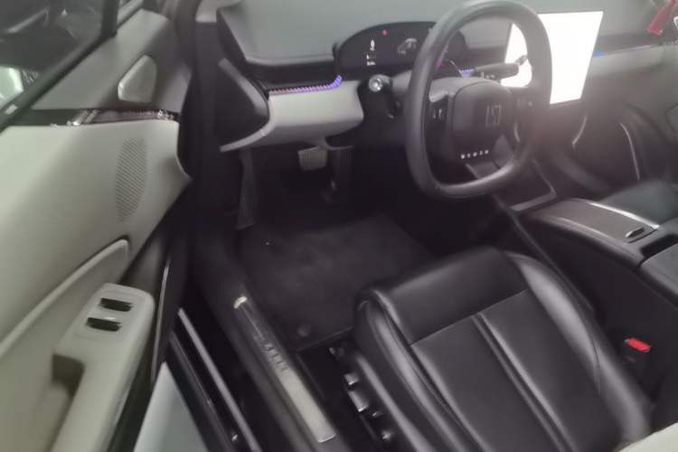 Used Zeekr 007 2024 Rear-Drive Enhanced Version 75 kWh Driver Seat