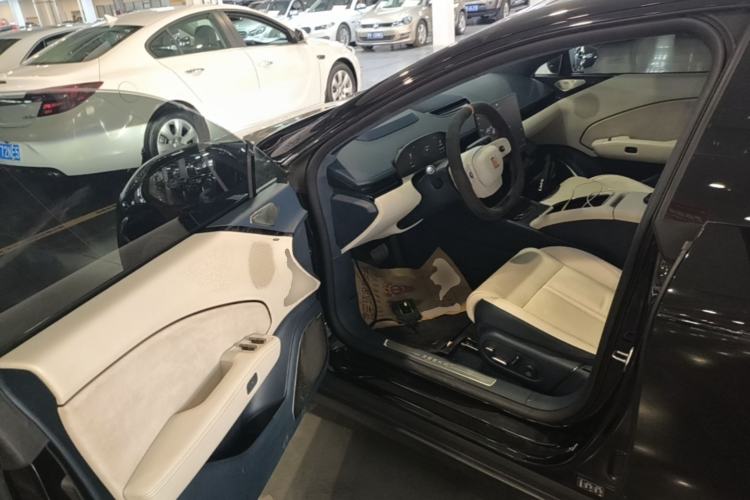 Used Zeekr 007 2024 Rear-Drive Enhanced Version 75 kWh Driver Seat