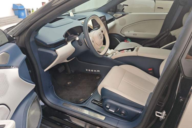 Used Zeekr 007 2024 Rear-Drive Intelligent Driving Version 75 kWh Driver Seat