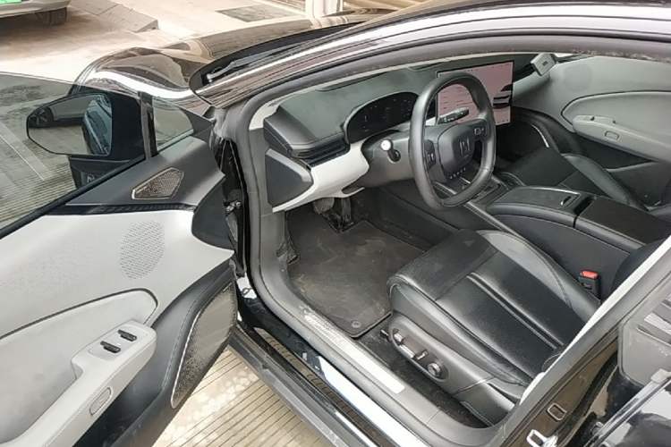 Used Zeekr 007 2024 Rear-Drive Enhanced Version 75 kWh Driver Seat