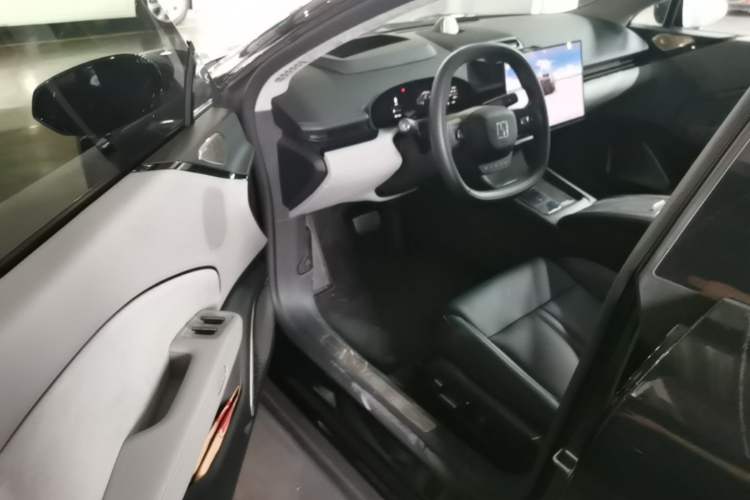 Used Zeekr 007 2024 Four-Wheel Drive Version 75 kWh Driver Seat