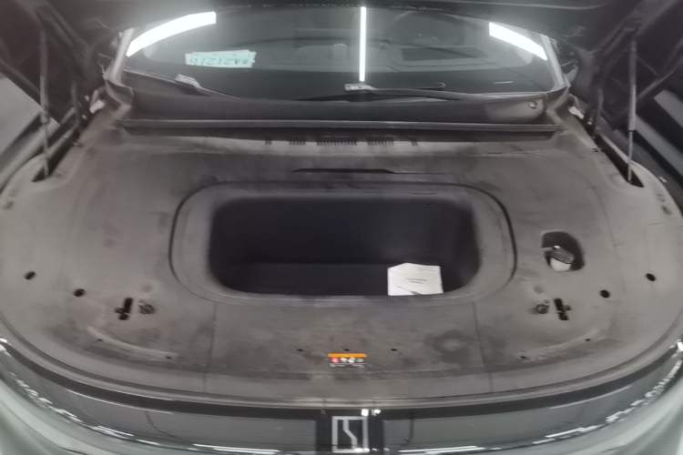 Used Zeekr 007 2024 Rear-Drive Enhanced Version 75 kWh Engine Bay